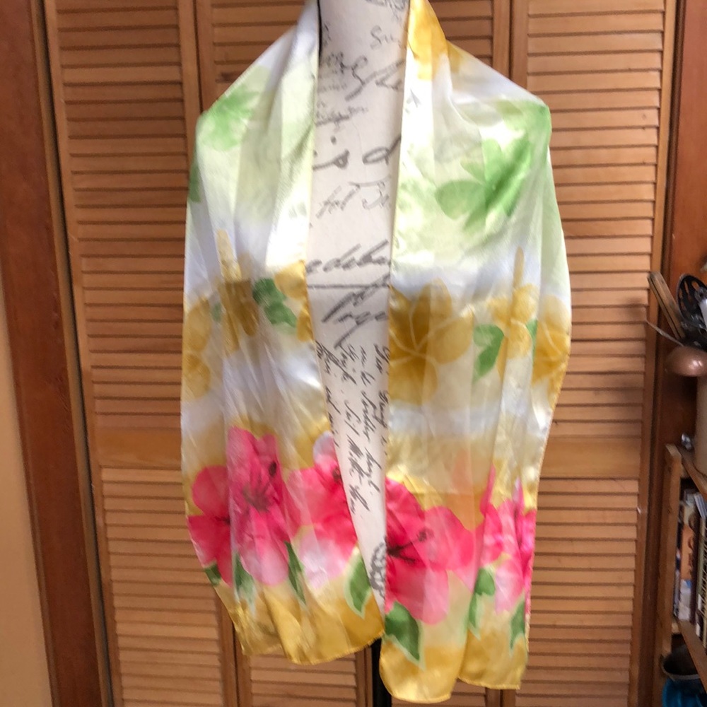 Scarf - Picture 2 of 3